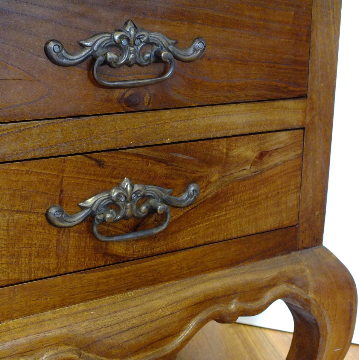 French Provincial 2 Drawer Bedside La Verde – view 3